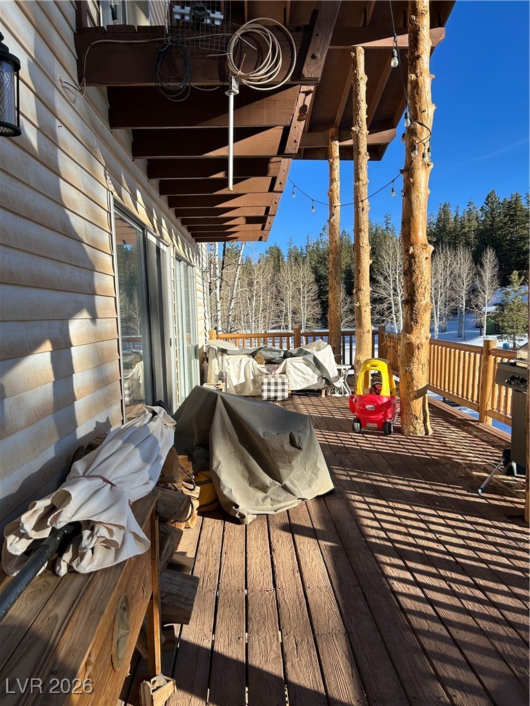 1330 W Strawberry Point Road