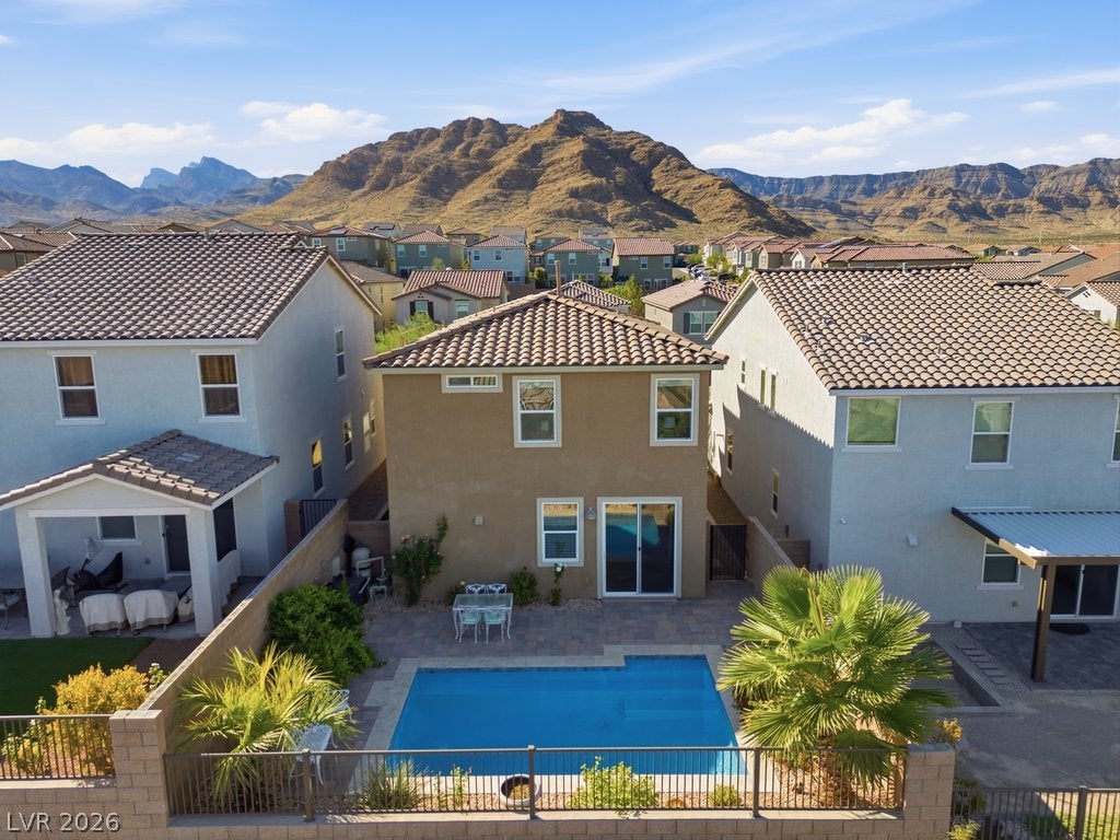 5402 Zacatin Court