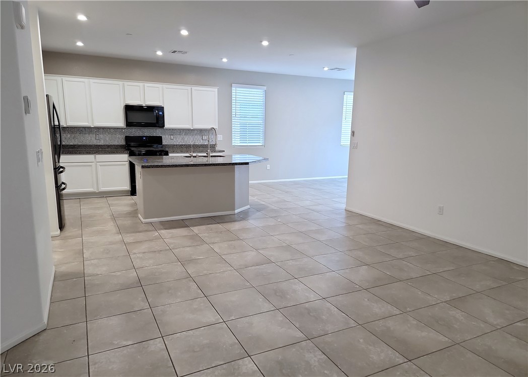 1027 Huckburn Avenue