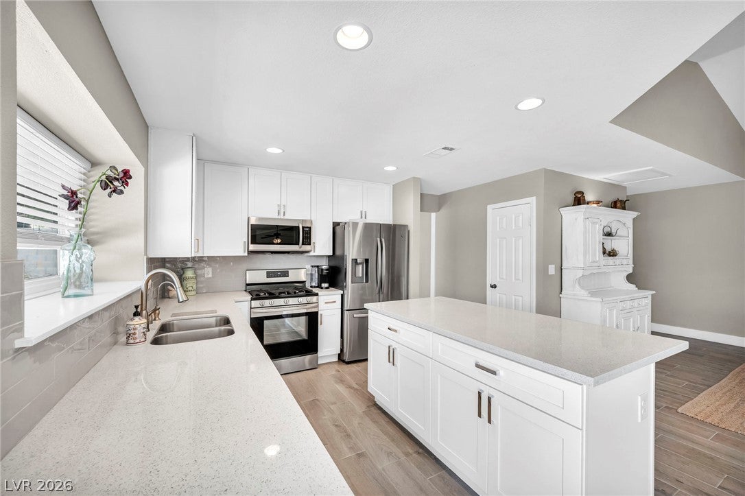 3249 Palmdesert Way