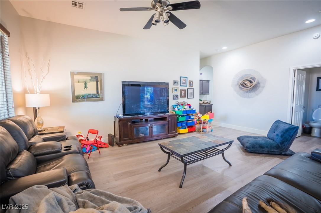 10391 Avebury Manor Lane, Las Vegas, Nevada image 15