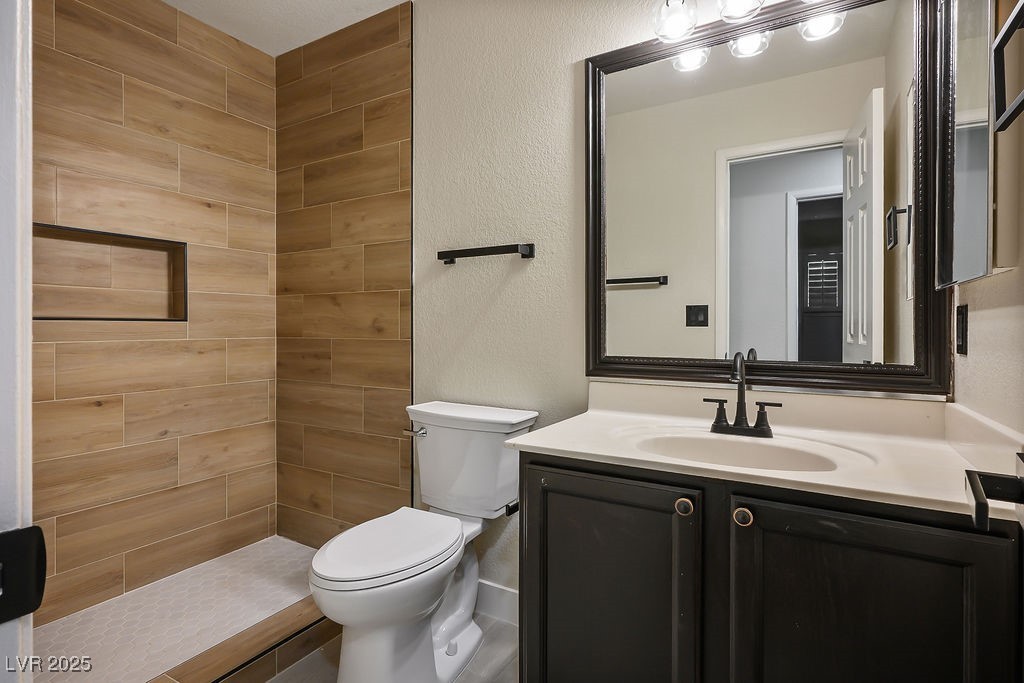 4824 Lawnwood Court