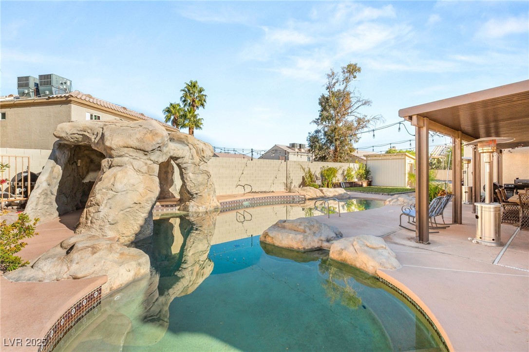 Las Vegas, Nevada 89129, United States, 4 Bedrooms Bedrooms, ,3 BathroomsBathrooms,Residential,Active,254349