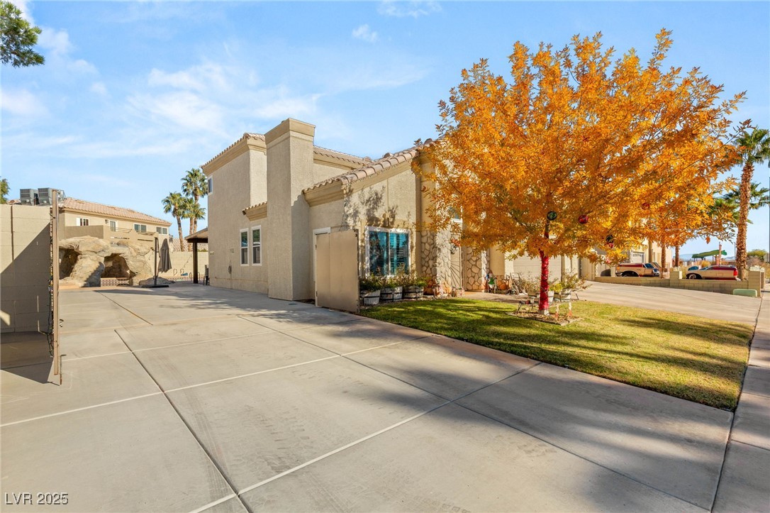 Las Vegas, Nevada 89129, United States, 4 Bedrooms Bedrooms, ,3 BathroomsBathrooms,Residential,Active,254349