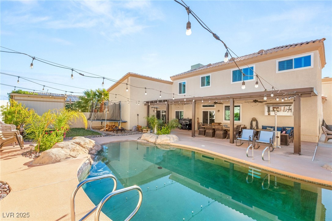 Las Vegas, Nevada 89129, United States, 4 Bedrooms Bedrooms, ,3 BathroomsBathrooms,Residential,Active,254349