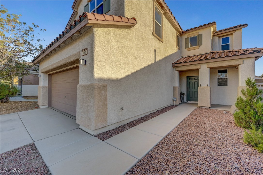 1069 Aspen Cliff Drive
