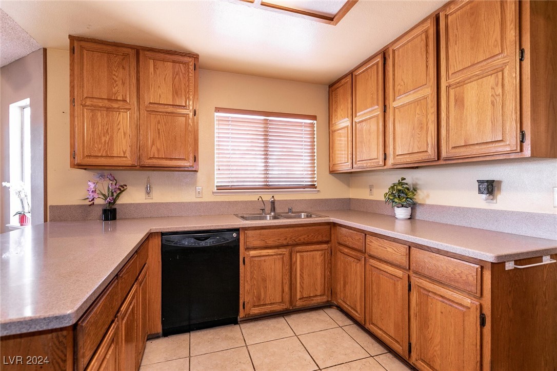 1834 Escondido Terrace, Henderson, Nevada image 18