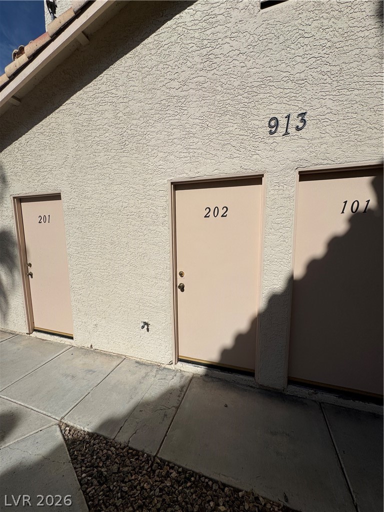 913 Sulphur Springs Lane 202