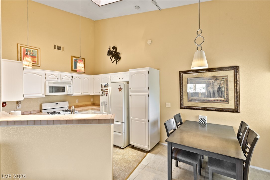 3320 S Fort Apache Road 224