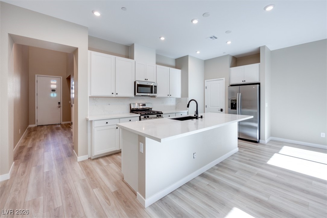 4341 Sunburst Spring Avenue