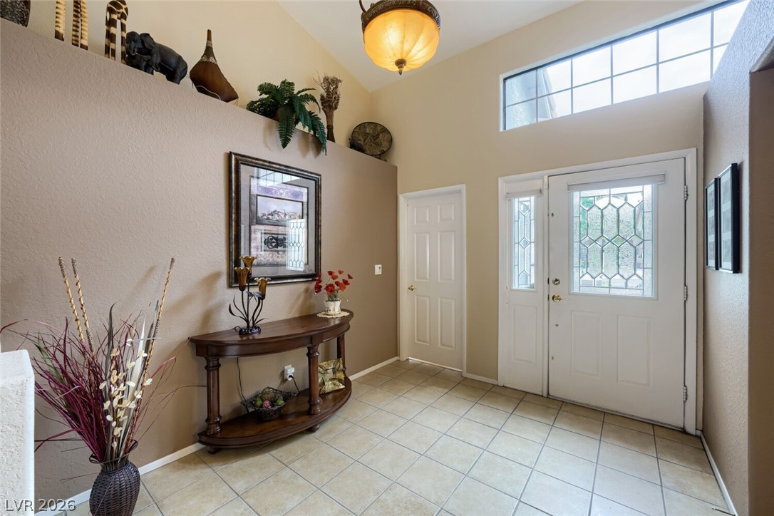 9536 Cliff View Way