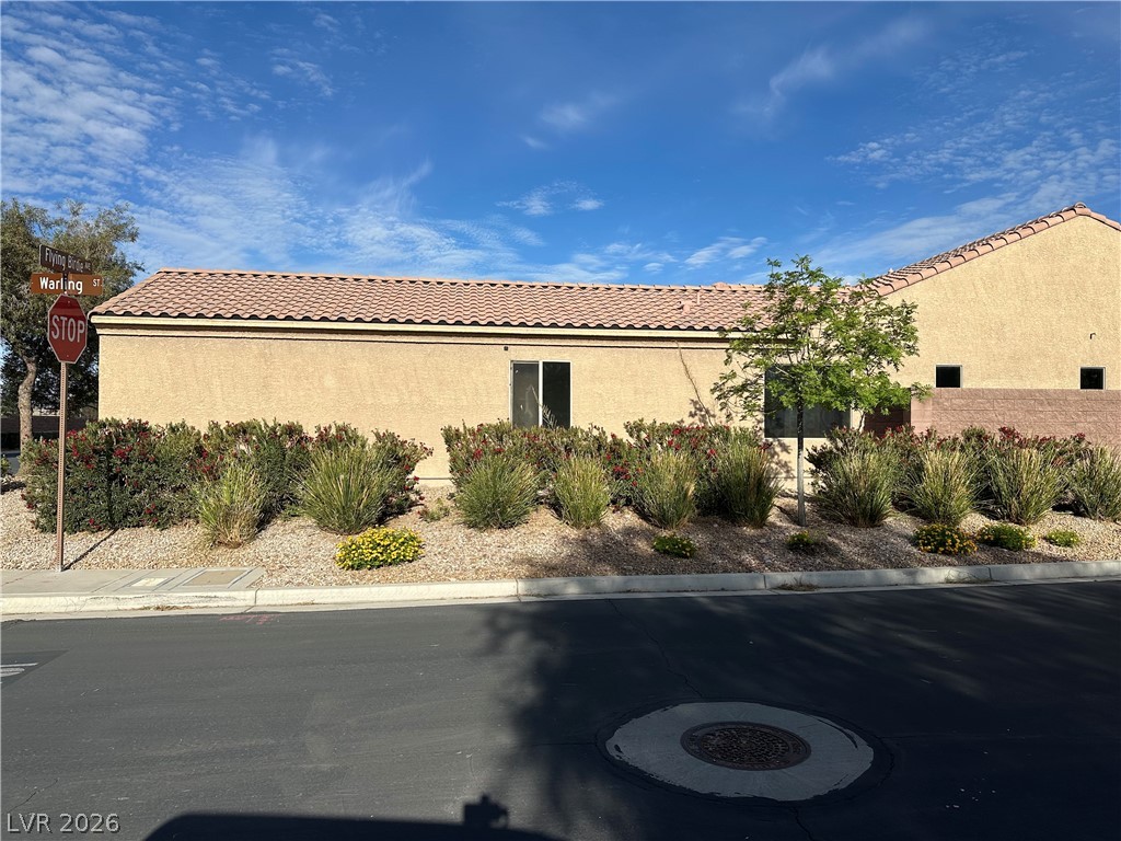 5728 Flying Birdie Avenue