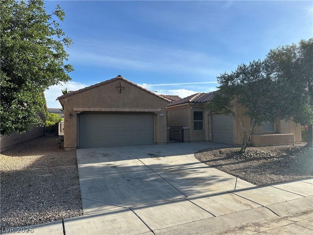 Photo of 5728 Flying Birdie Avenue, Las Vegas, NV 89122 (MLS # 2776335)