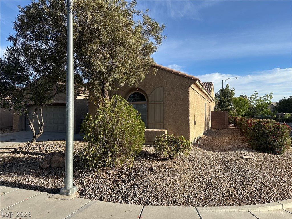 5728 Flying Birdie Avenue