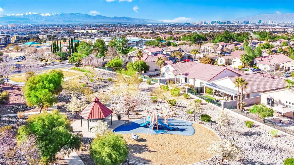 Henderson, Nevada 89052, United States, 3 Bedrooms Bedrooms, ,2 BathroomsBathrooms,Residential,Active,95702