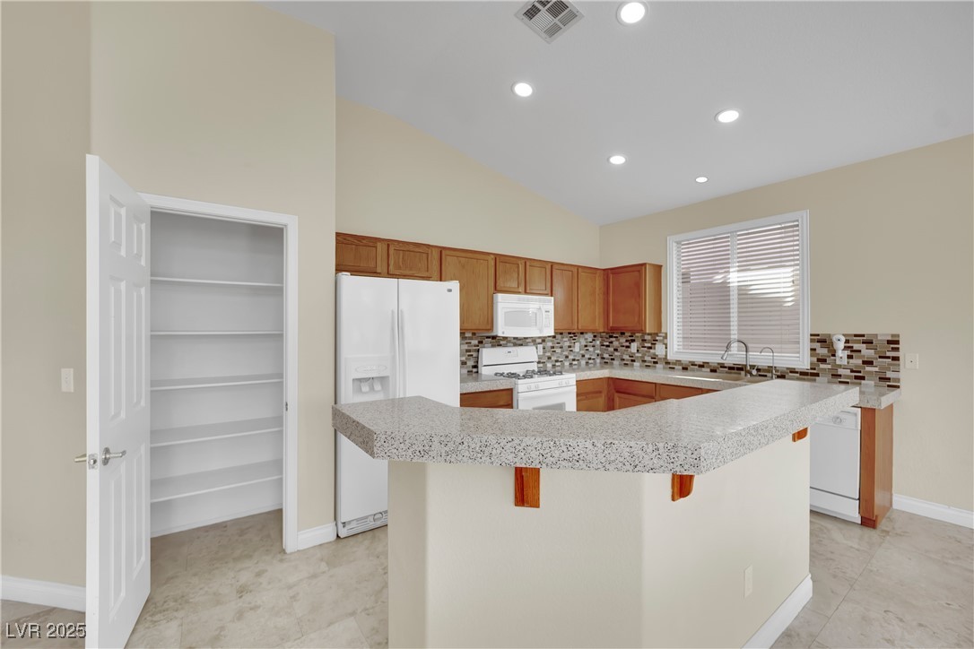 Henderson, Nevada 89052, United States, 3 Bedrooms Bedrooms, ,2 BathroomsBathrooms,Residential,Active,95702