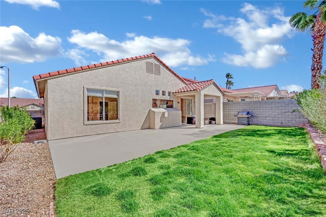 Henderson, Nevada 89052, United States, 3 Bedrooms Bedrooms, ,2 BathroomsBathrooms,Residential,Active,95702