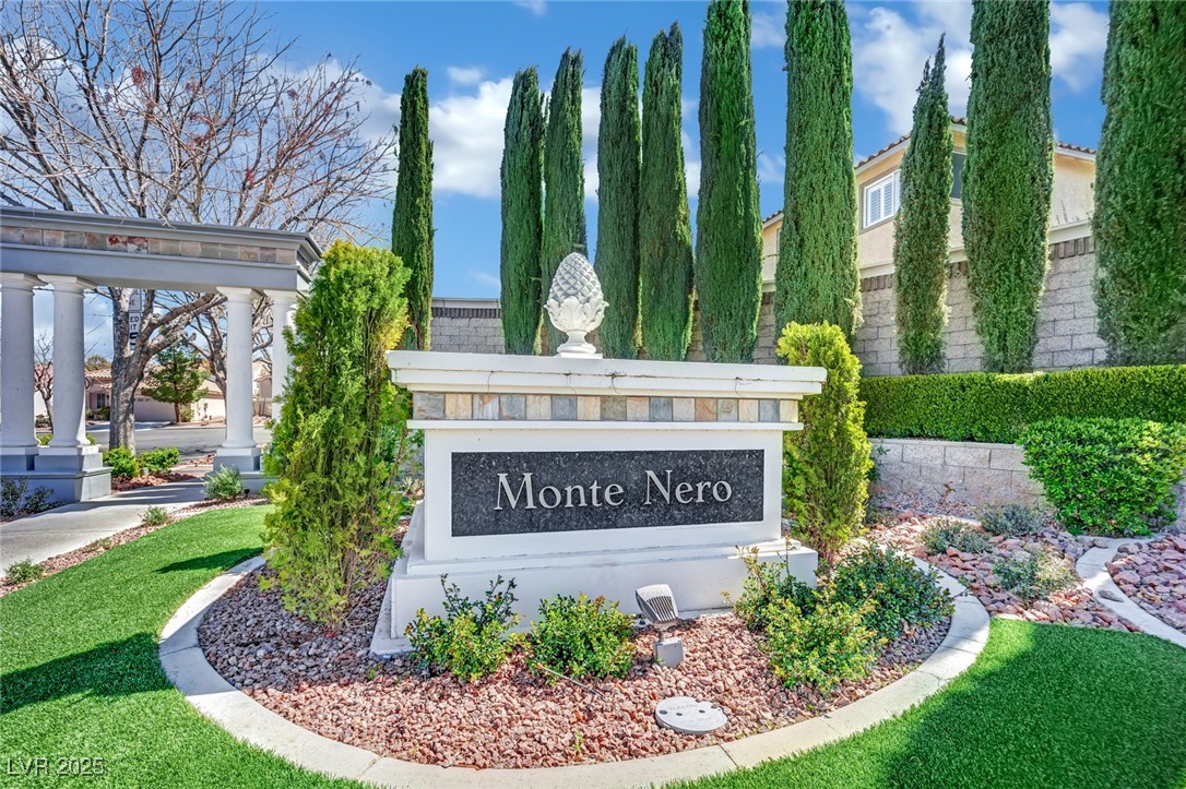 Henderson, Nevada 89052, United States, 3 Bedrooms Bedrooms, ,2 BathroomsBathrooms,Residential,Active,95702