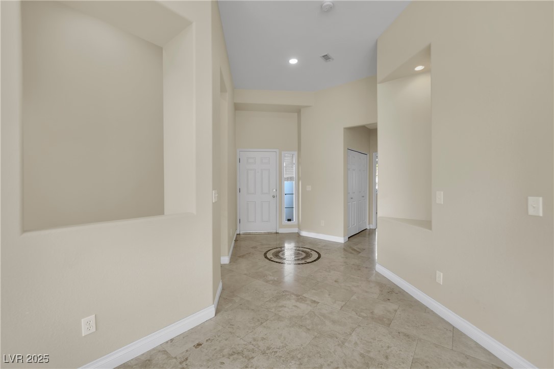 Henderson, Nevada 89052, United States, 3 Bedrooms Bedrooms, ,2 BathroomsBathrooms,Residential,Active,95702