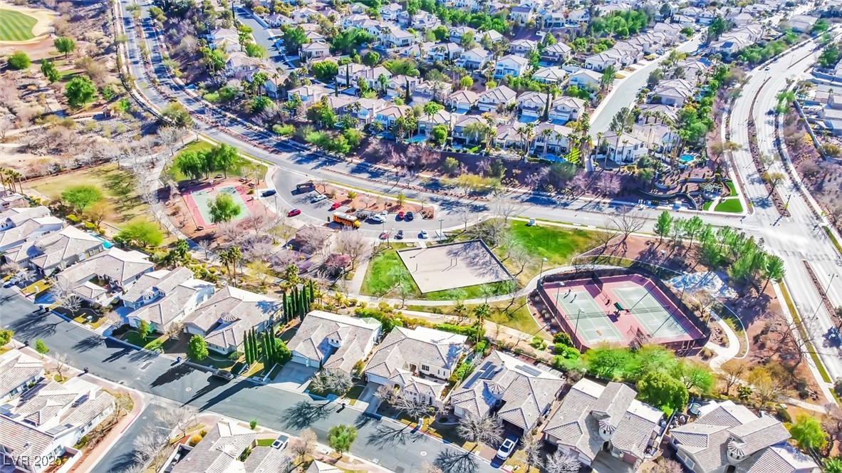 Henderson, Nevada 89052, United States, 3 Bedrooms Bedrooms, ,2 BathroomsBathrooms,Residential,Active,95702