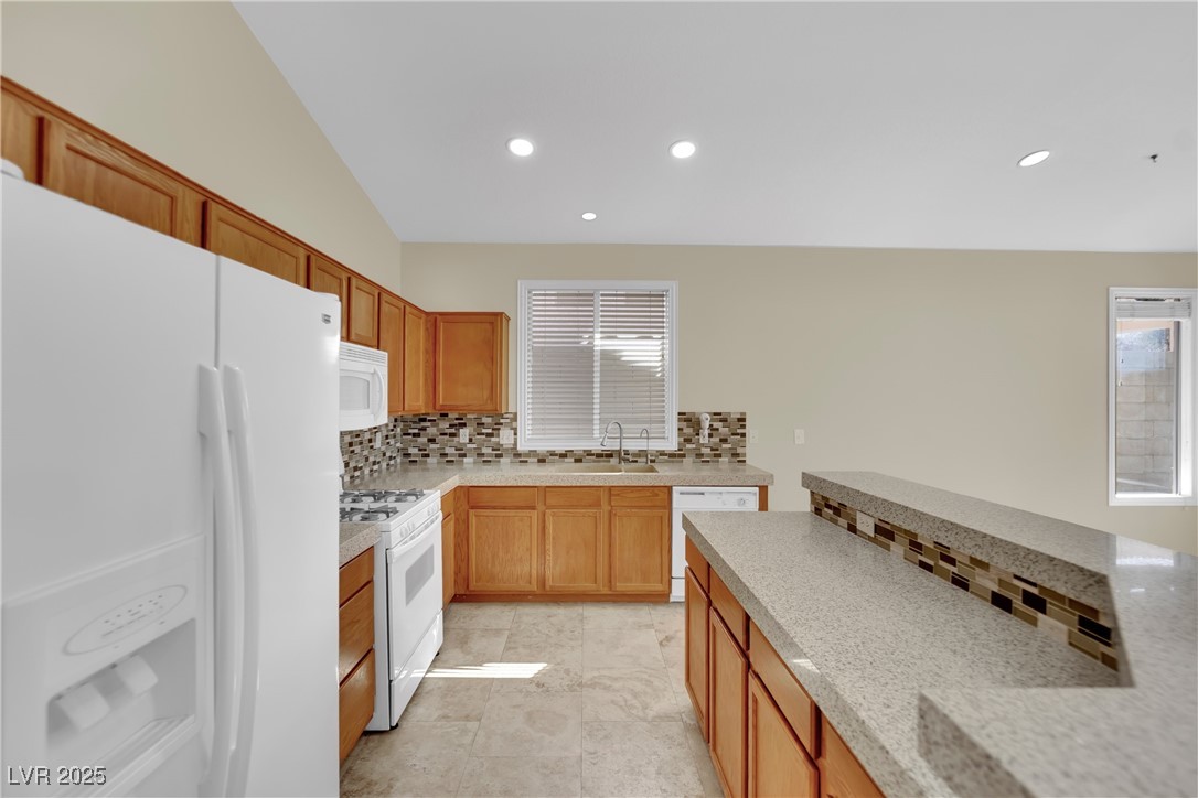 Henderson, Nevada 89052, United States, 3 Bedrooms Bedrooms, ,2 BathroomsBathrooms,Residential,Active,95702