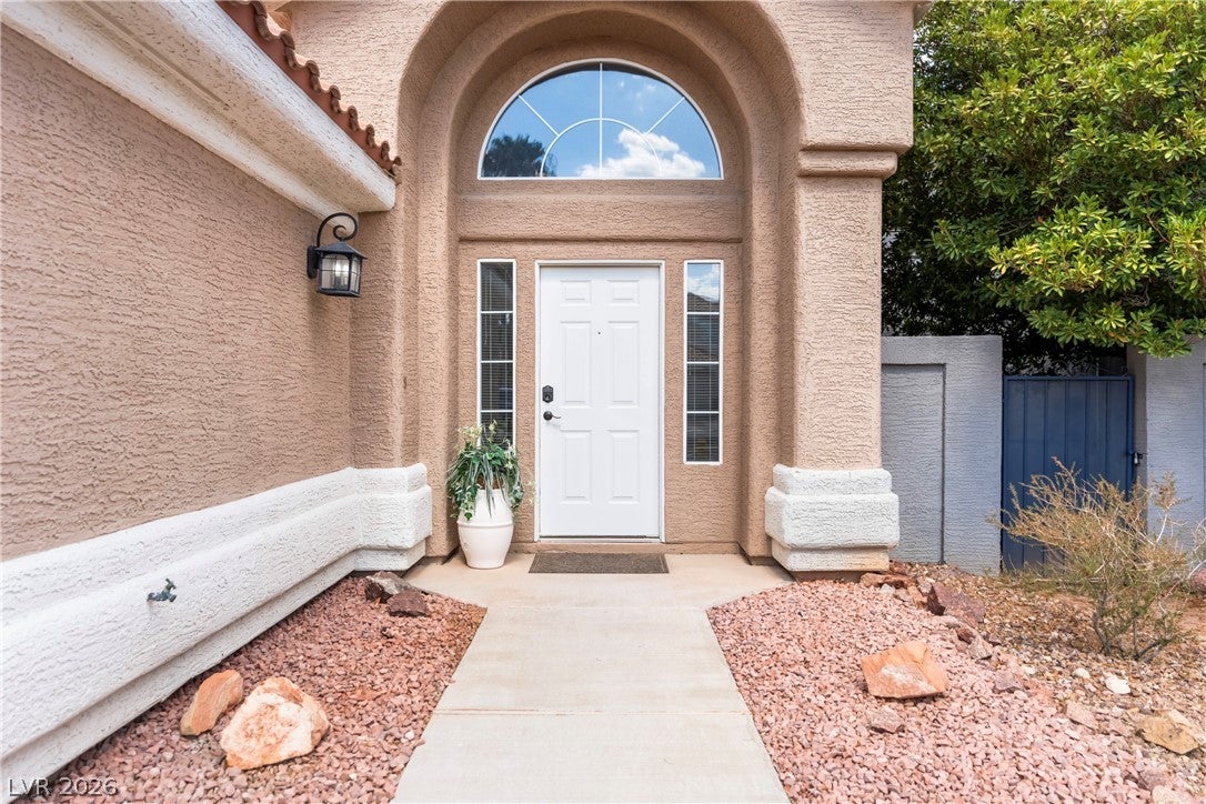 1432 Desert Hills Drive