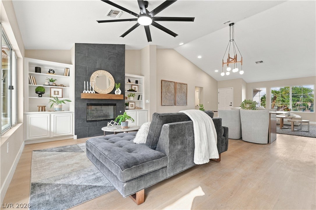 2405 Burke Court