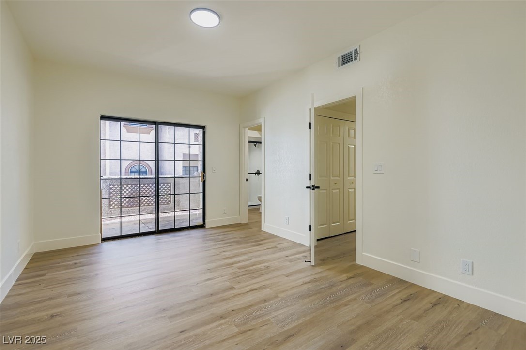 Las Vegas, Nevada 89146, United States, 2 Bedrooms Bedrooms, ,2 BathroomsBathrooms,Residential,Active,249215