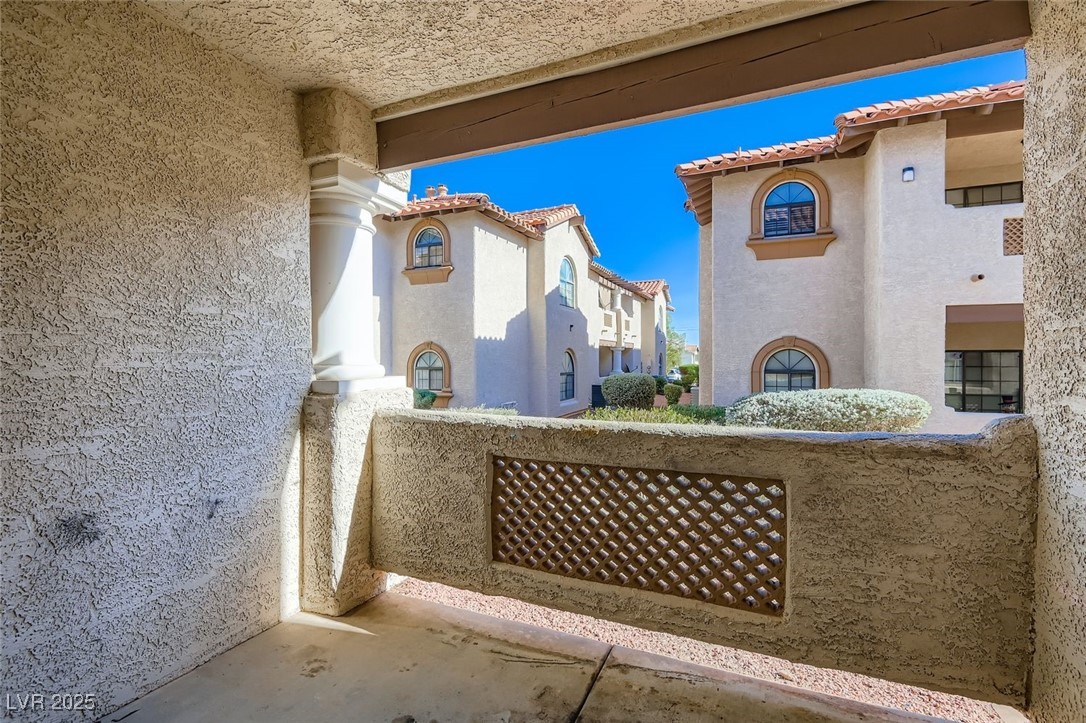 Las Vegas, Nevada 89146, United States, 2 Bedrooms Bedrooms, ,2 BathroomsBathrooms,Residential,Active,249215