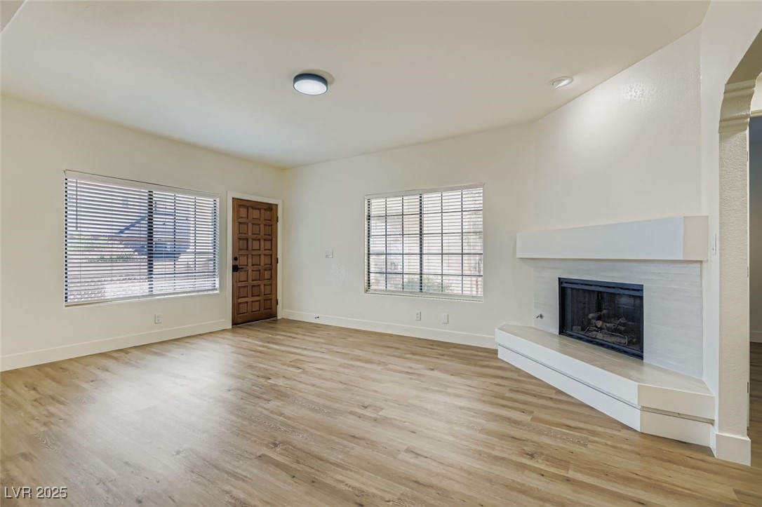 Las Vegas, Nevada 89146, United States, 2 Bedrooms Bedrooms, ,2 BathroomsBathrooms,Residential,Active,249215