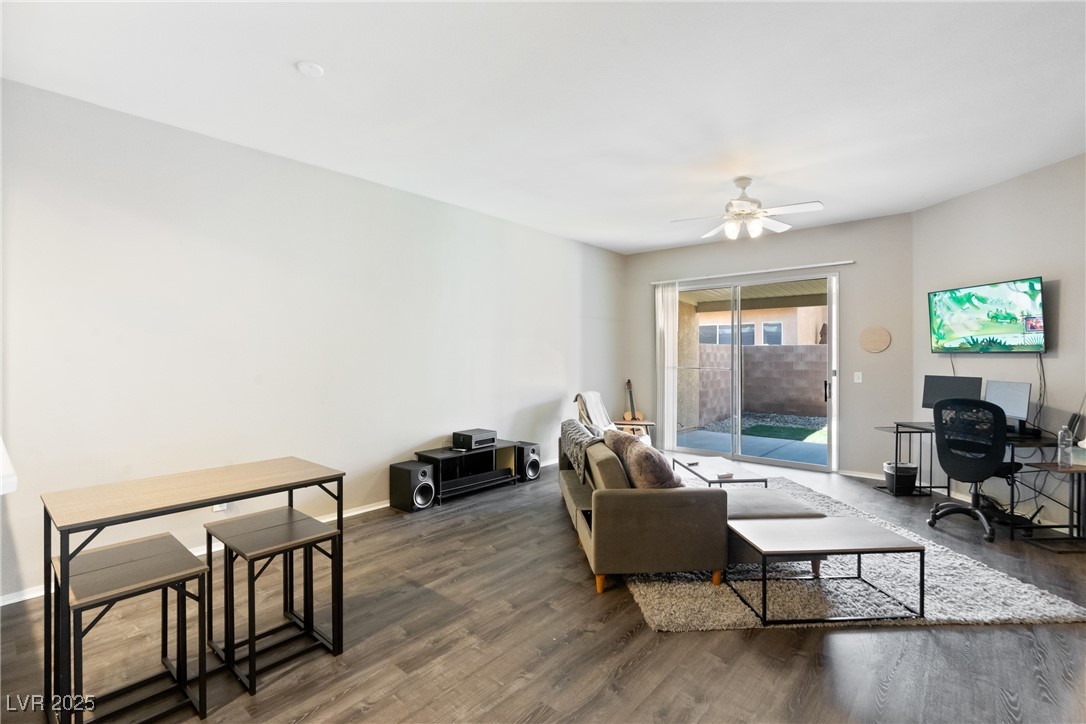 2781 Dunstan Way, Las Vegas, Nevada image 4