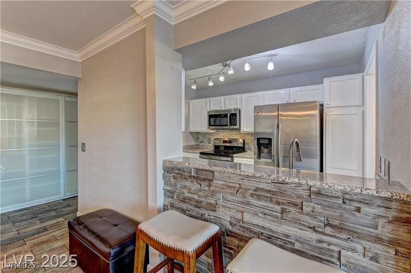 Properties 2 2843 Geary Place 3107