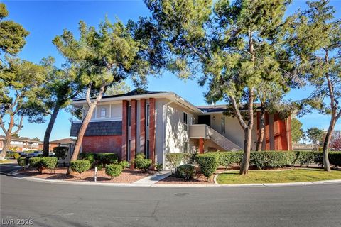 Photo of 2845 Loveland Drive #3606, Las Vegas, NV 89109 (MLS # 2757117)