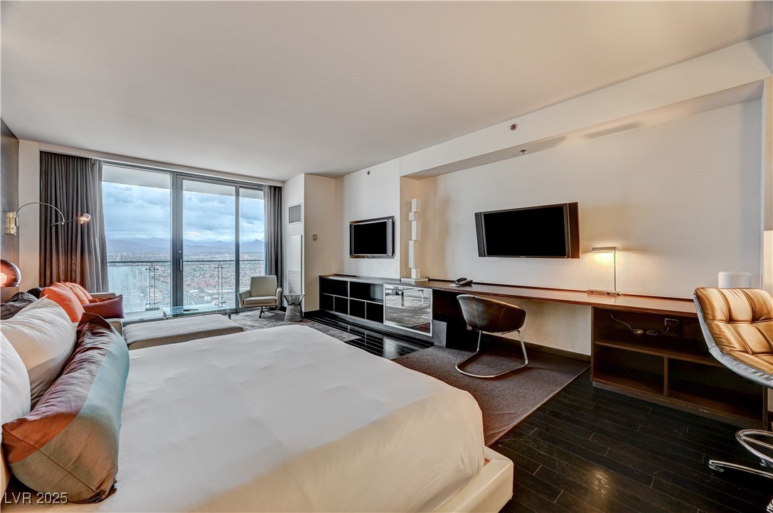 4381 W Flamingo Road 5207