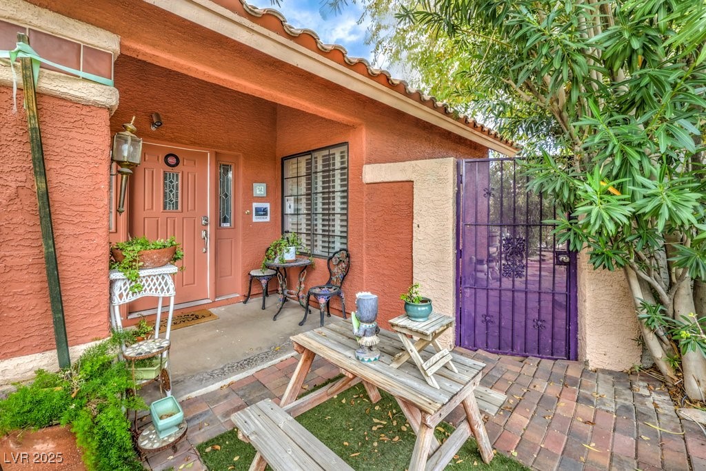 3144 Pelican Beach Drive