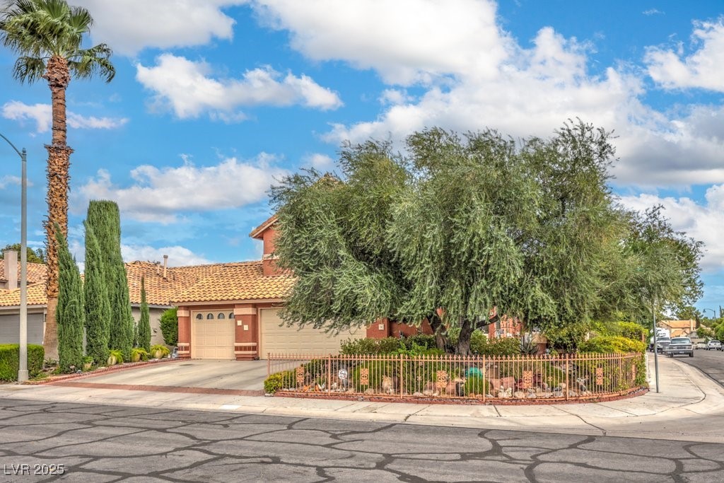 3144 Pelican Beach Drive