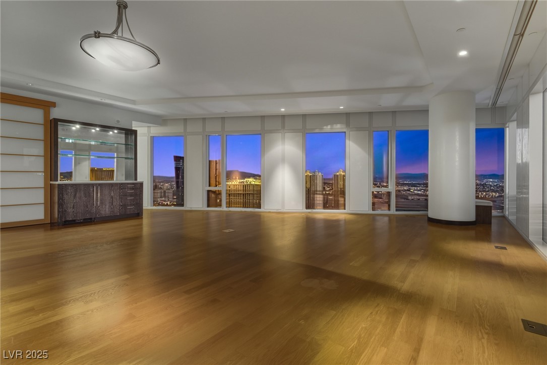 3750 Las Vegas Boulevard 3204