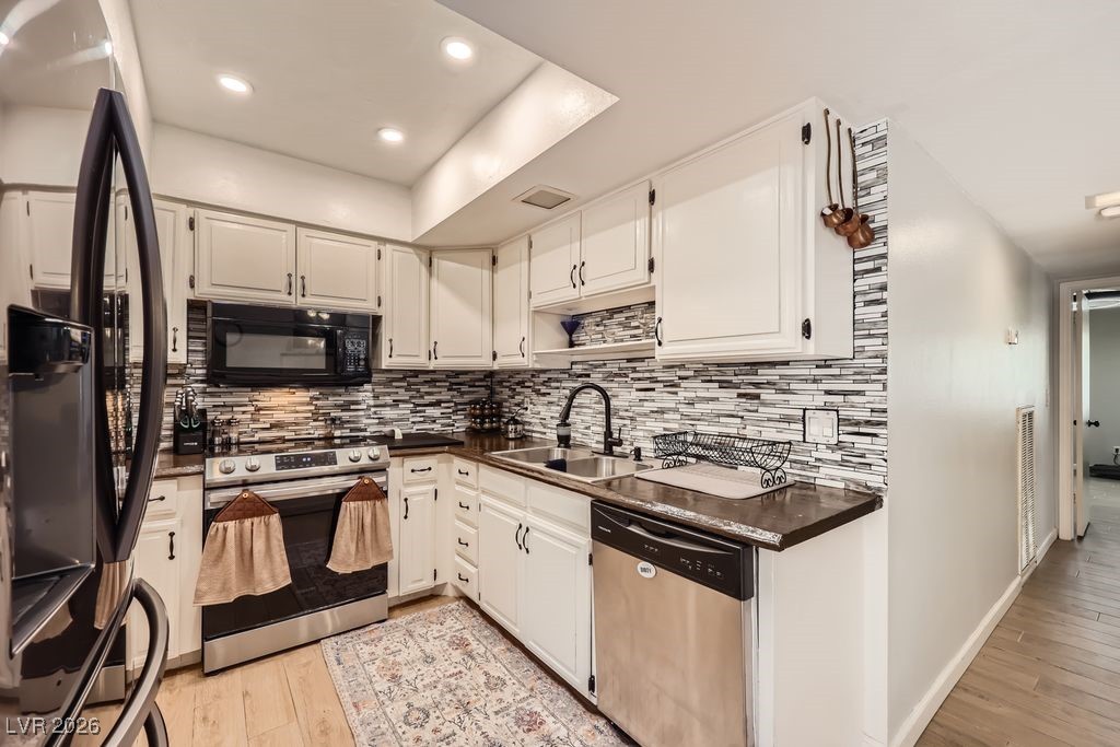 2748 Heritage Circle