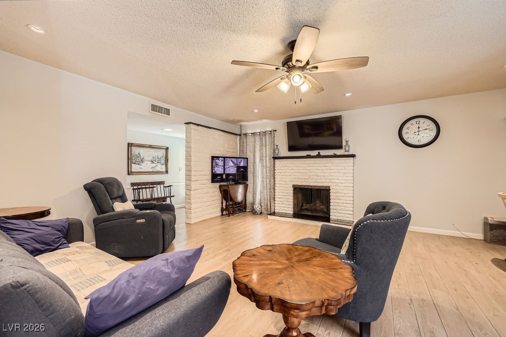 2748 Heritage Circle