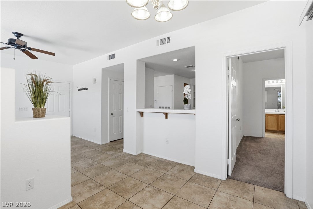 8501 W University Avenue 2089