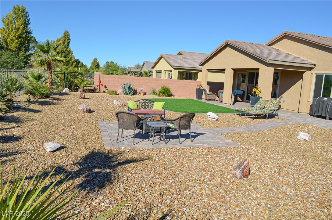 5519 Eleganza Avenue