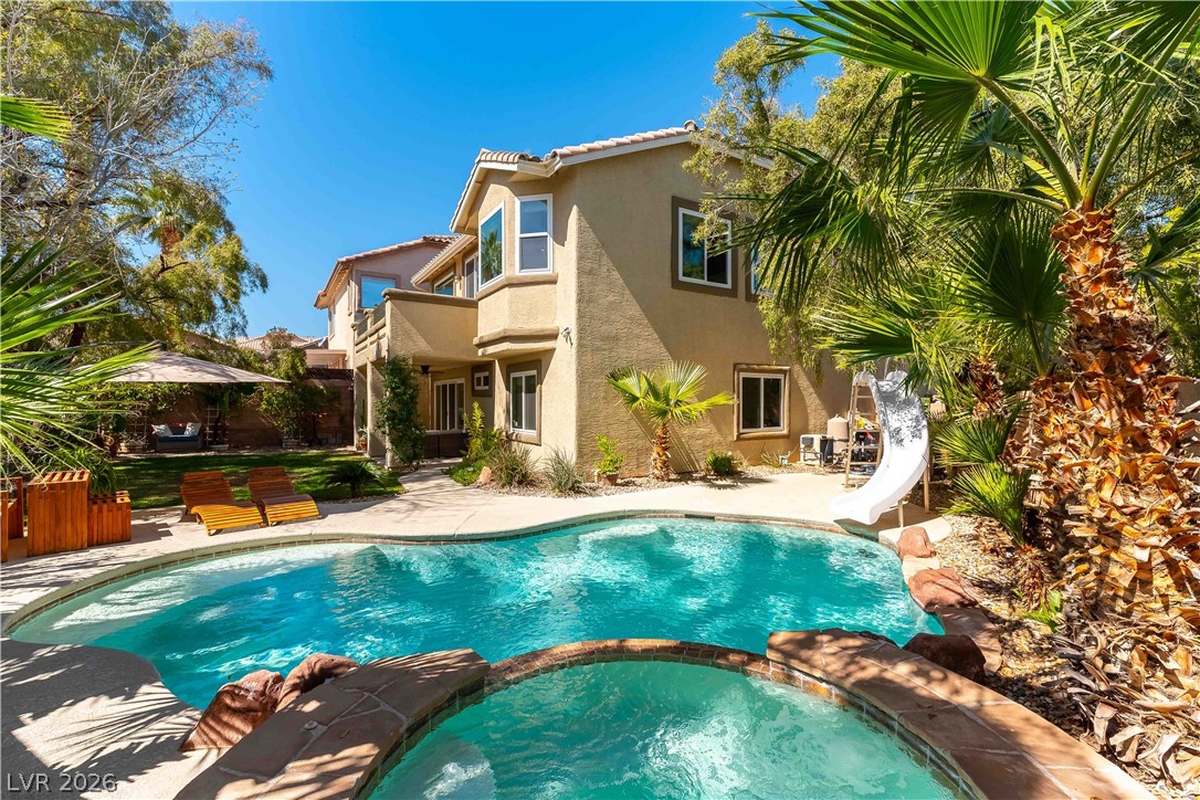 325 Emerald Vista Way