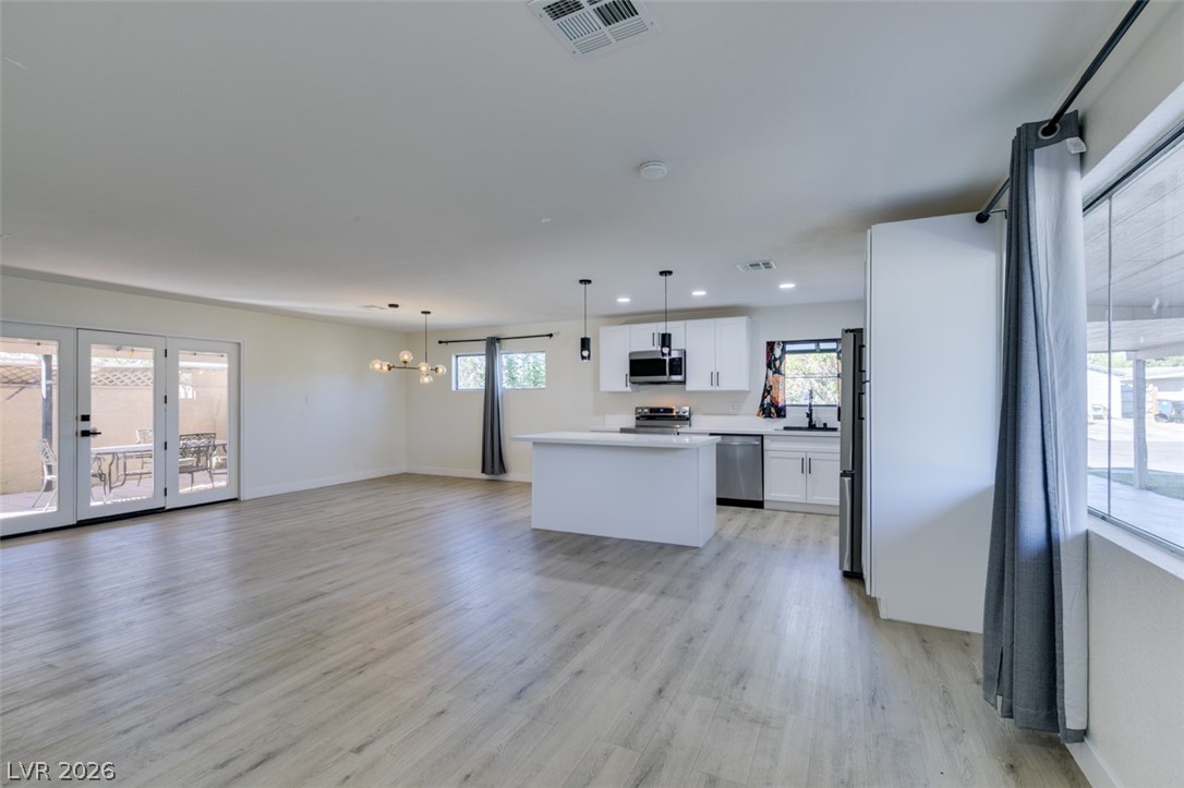 2211 Frontier Avenue