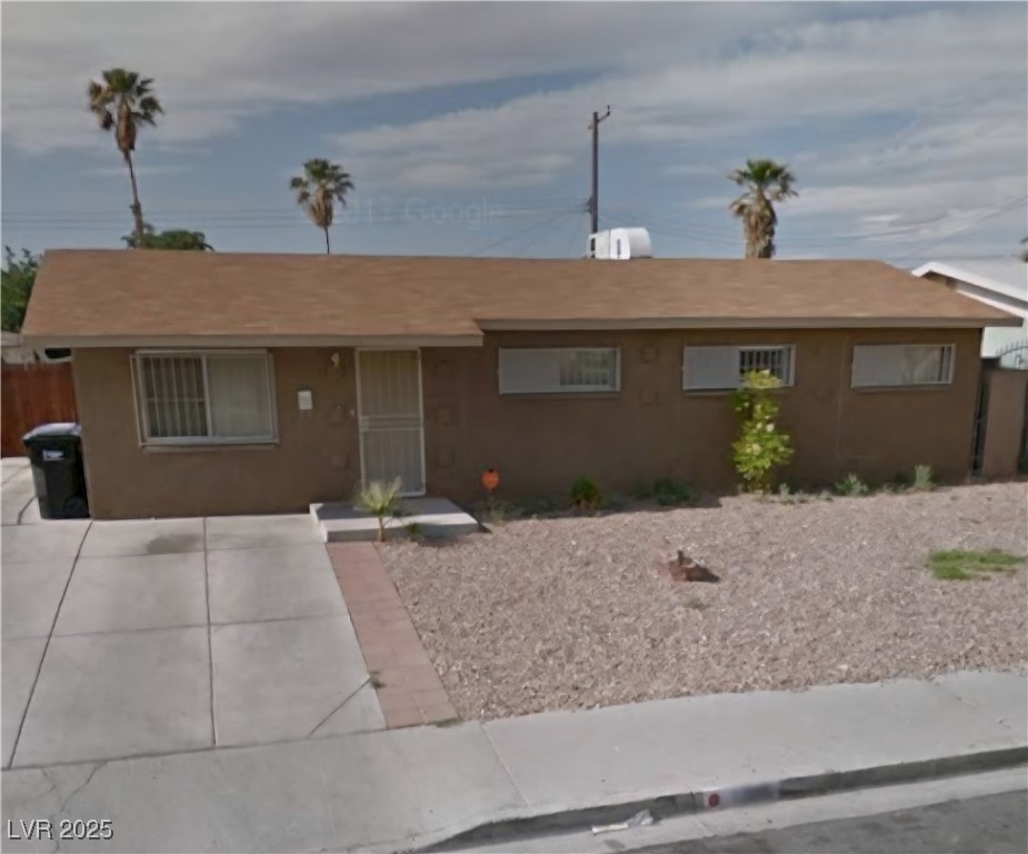 Las Vegas, Nevada 89106, United States, 4 Bedrooms Bedrooms, ,2 BathroomsBathrooms,Residential,Pending,165467