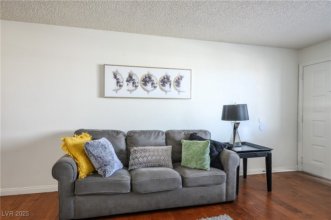 1381 E University Avenue 208