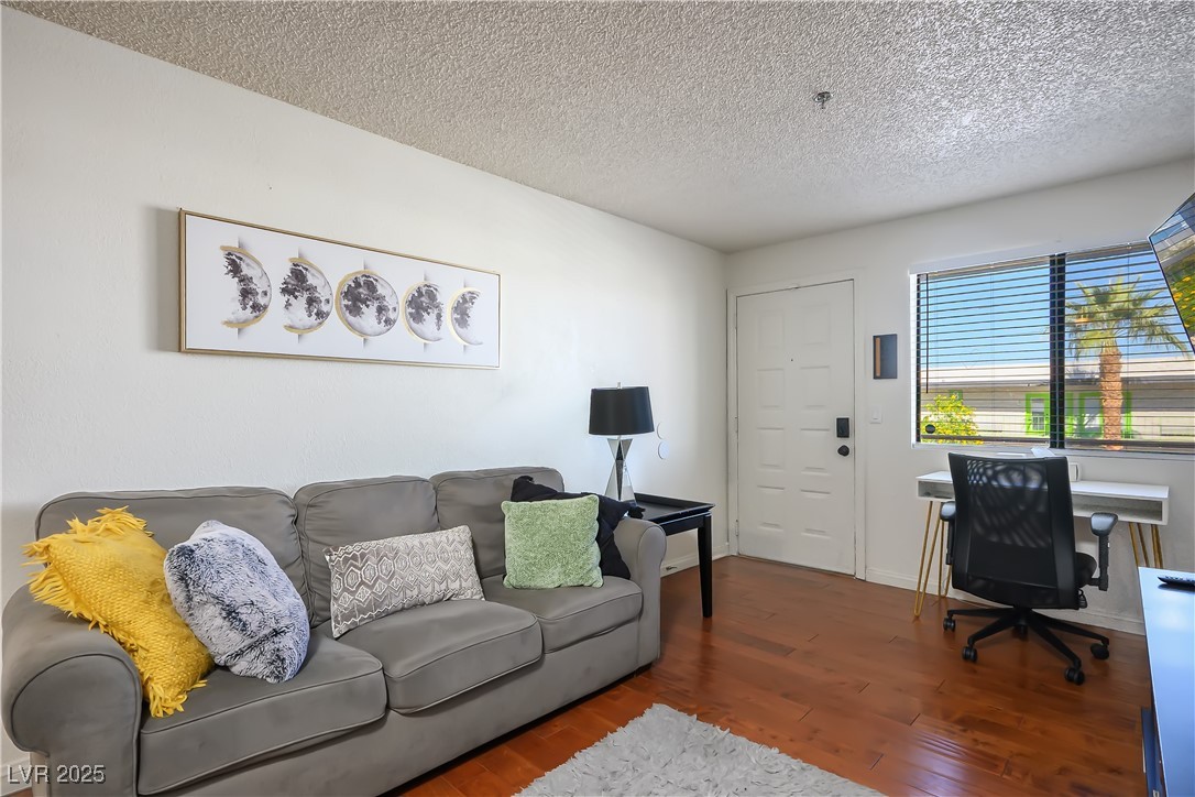 1381 E University Avenue 208