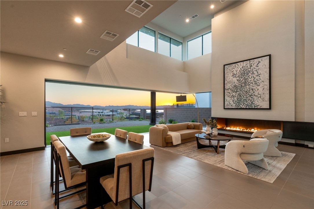 36 Rainbow Point Place