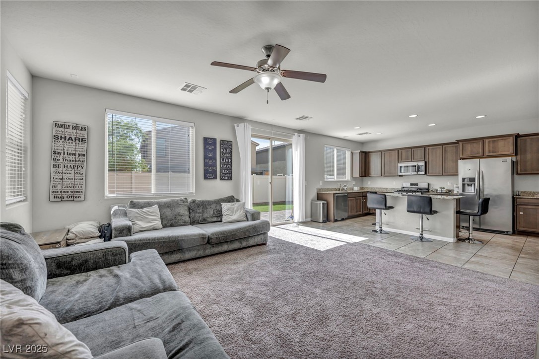5232 Mountain Garland Lane, North Las Vegas, Nevada image 7