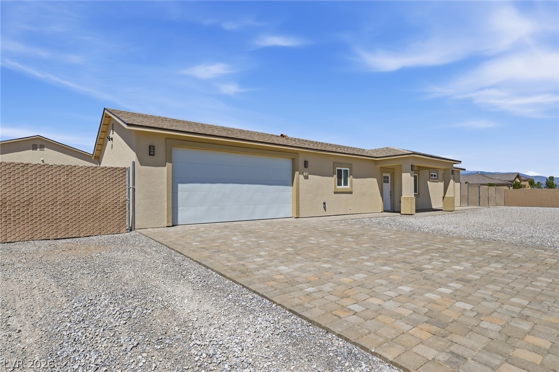 1310 E Carson