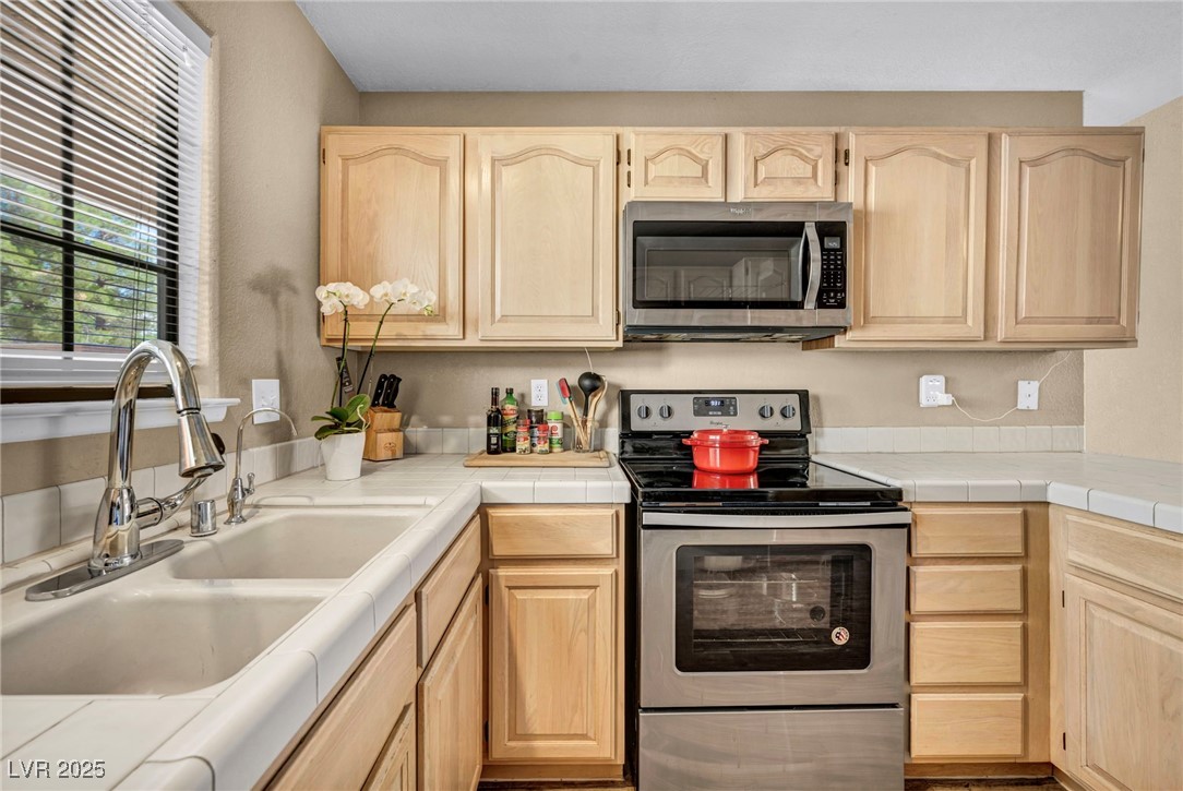 2851 S Valley View Boulevard 1025